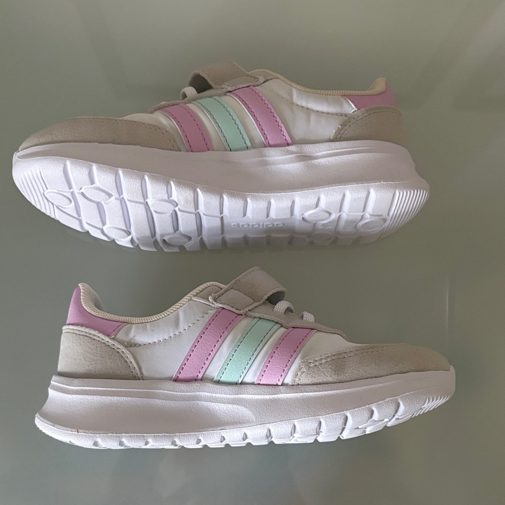 Adidas Run 70s Little Girl Sneakers Size One 1 - Picture 4 of 10